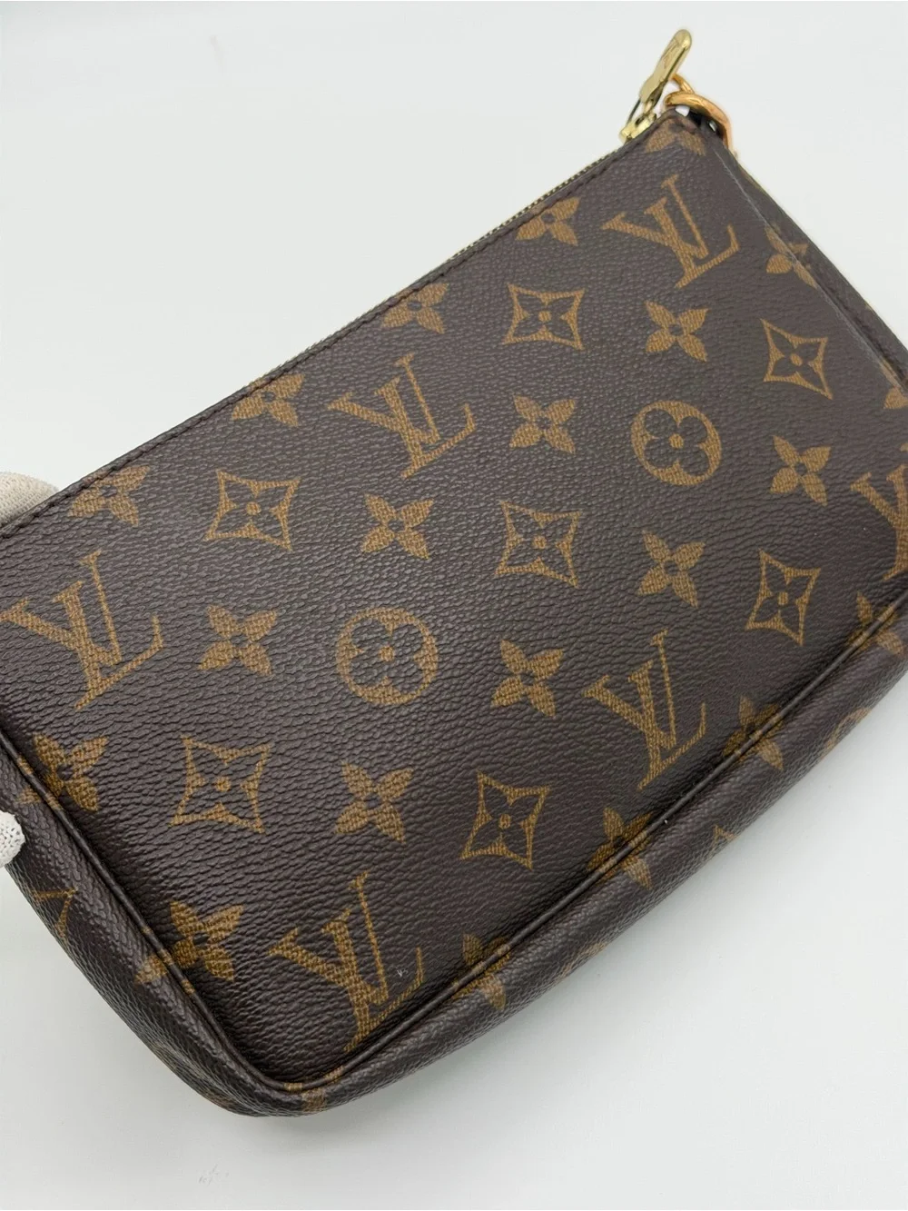 Louis Vuitton Monogram pochette GM with Louis Vuitton strap 😍